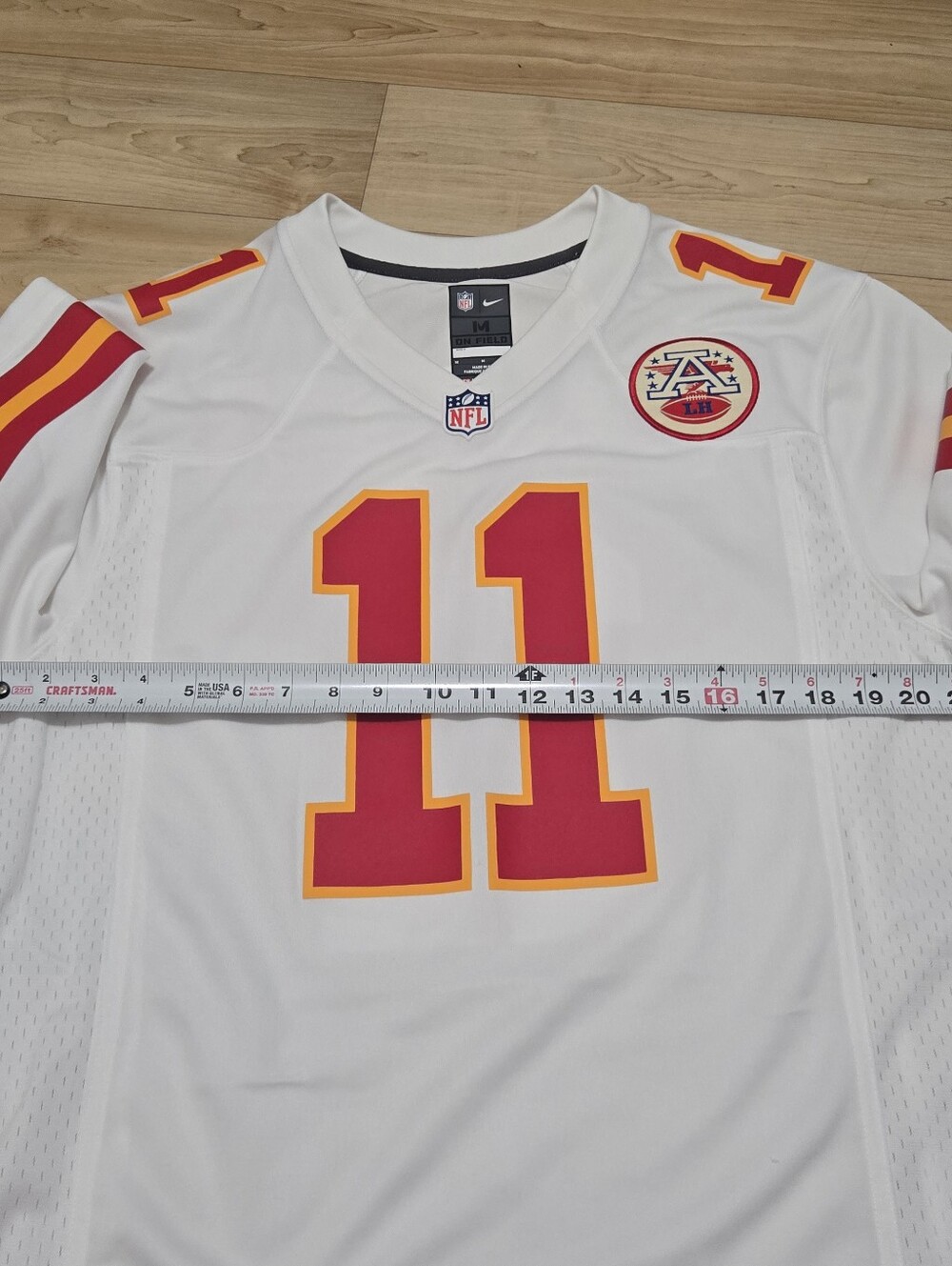 Nike On Field Kansas City Chiefs NFL Jersey White #11 Alex Smith, Men's Medium - Picture 11 of 11